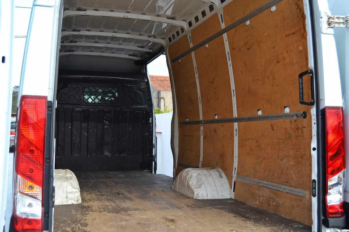 iveco-daily-2014-diesel-2300cc