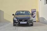 volvo-v40-2016-diesel-2000cc