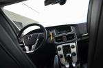 volvo-v40-2016-diesel-2000cc
