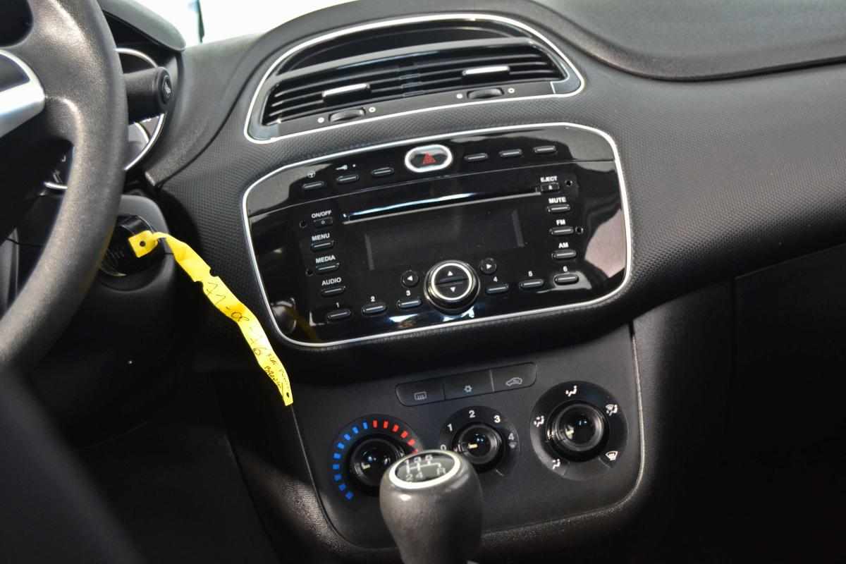 fiat-punto-1-2-ss-2014-gasolina-1242cc