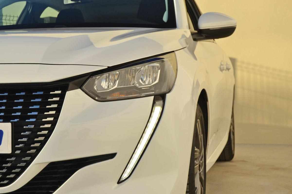 peugeot-208-1-2-puretech-2021-gasolina-1199cc