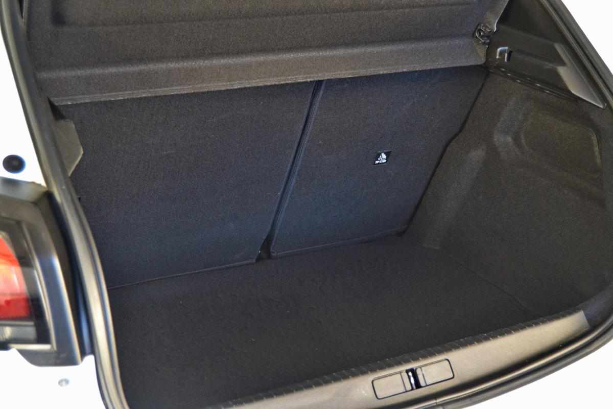 peugeot-208-1-2-puretech-2021-gasolina-1199cc
