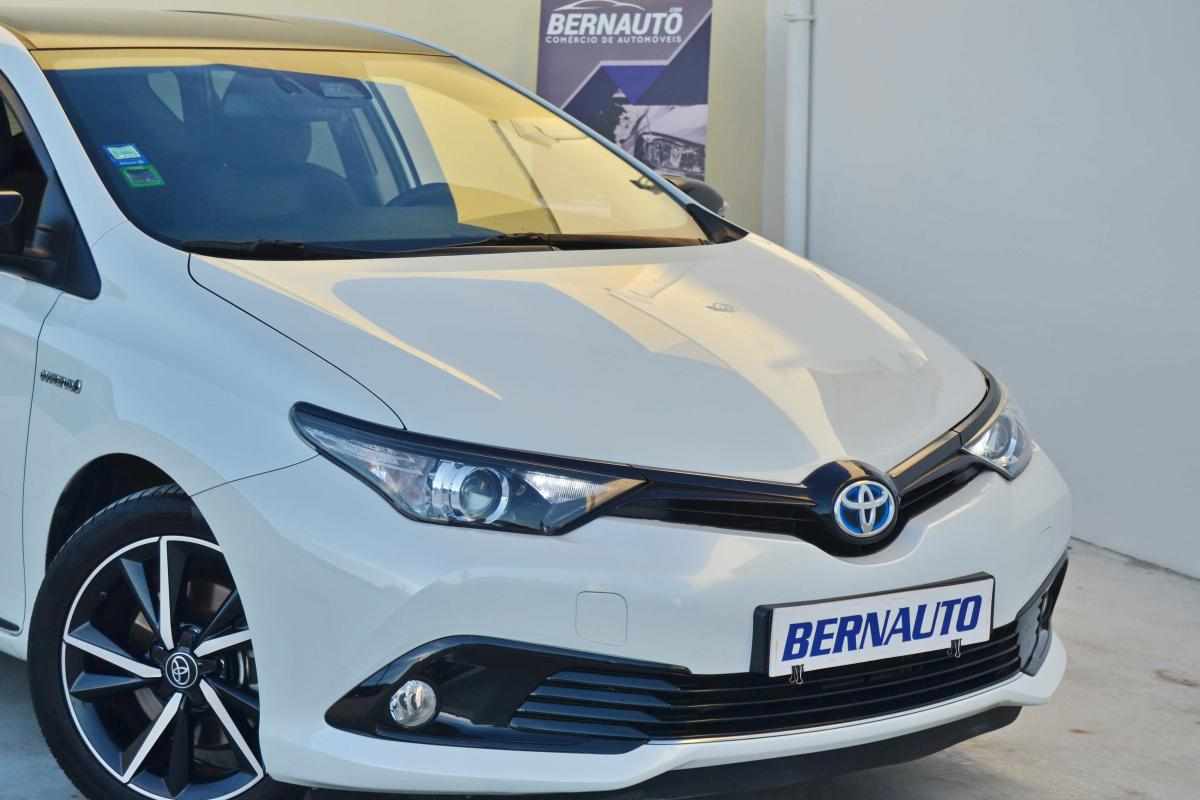 toyota-auris-1-8hsd-2017-hibrido-1800cc