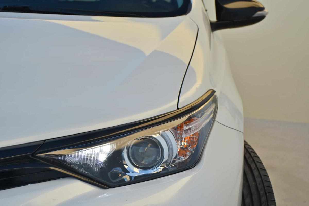 toyota-auris-1-8hsd-2017-hibrido-1800cc