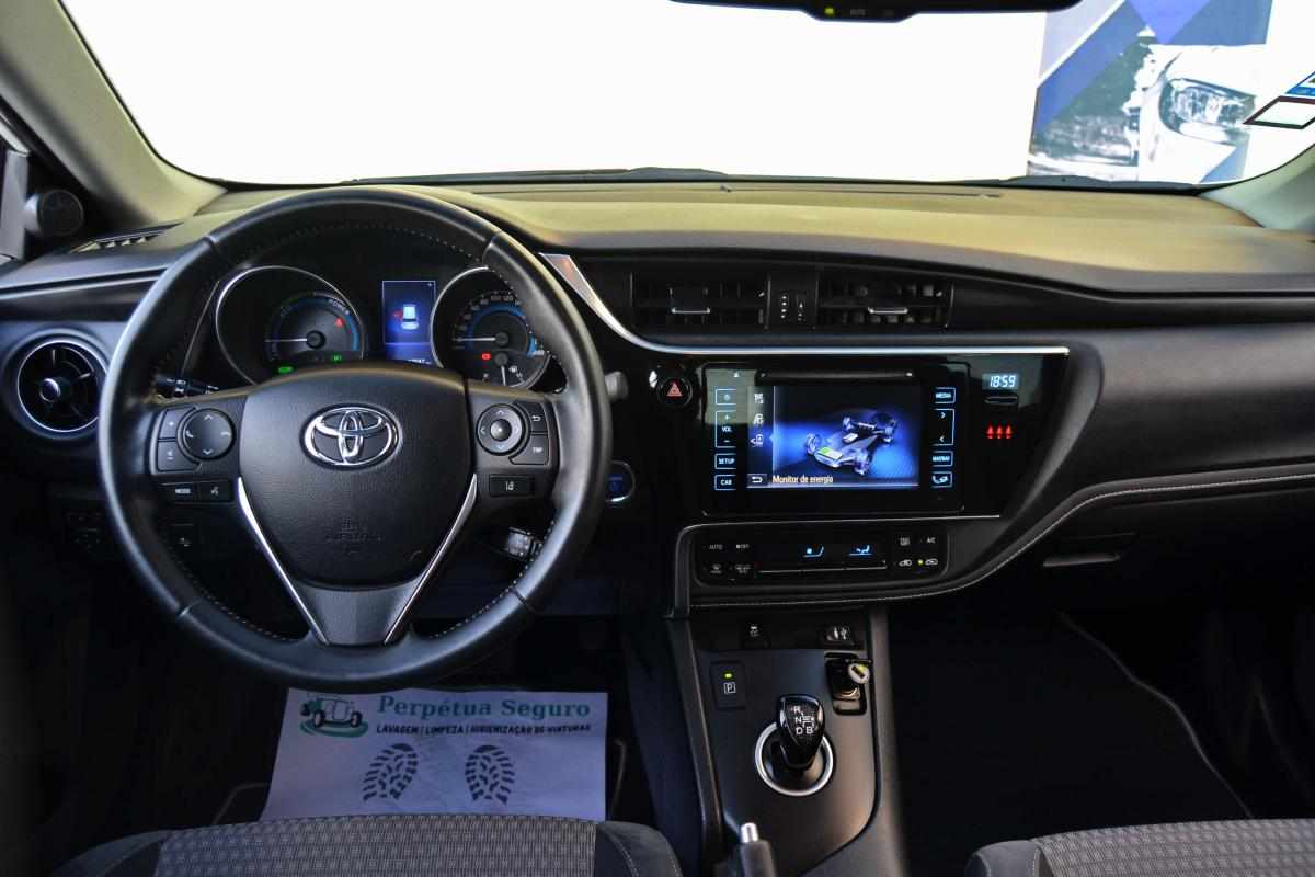 toyota-auris-1-8hsd-2017-hibrido-1800cc