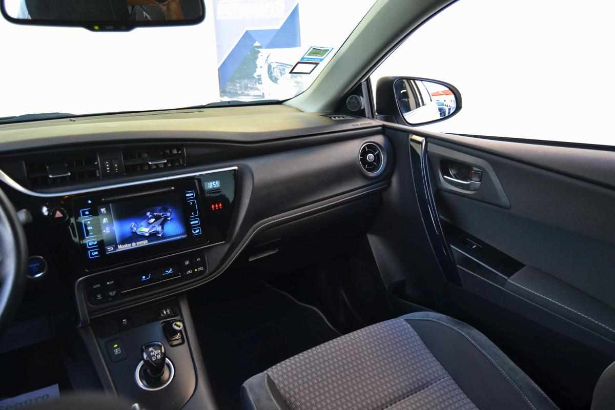 toyota-auris-1-8hsd-2017-hibrido-1800cc