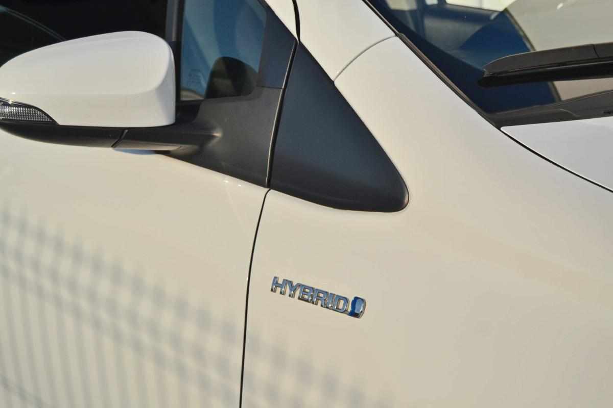 toyota-yaris-hybrid-2014-gasolina-1497cc