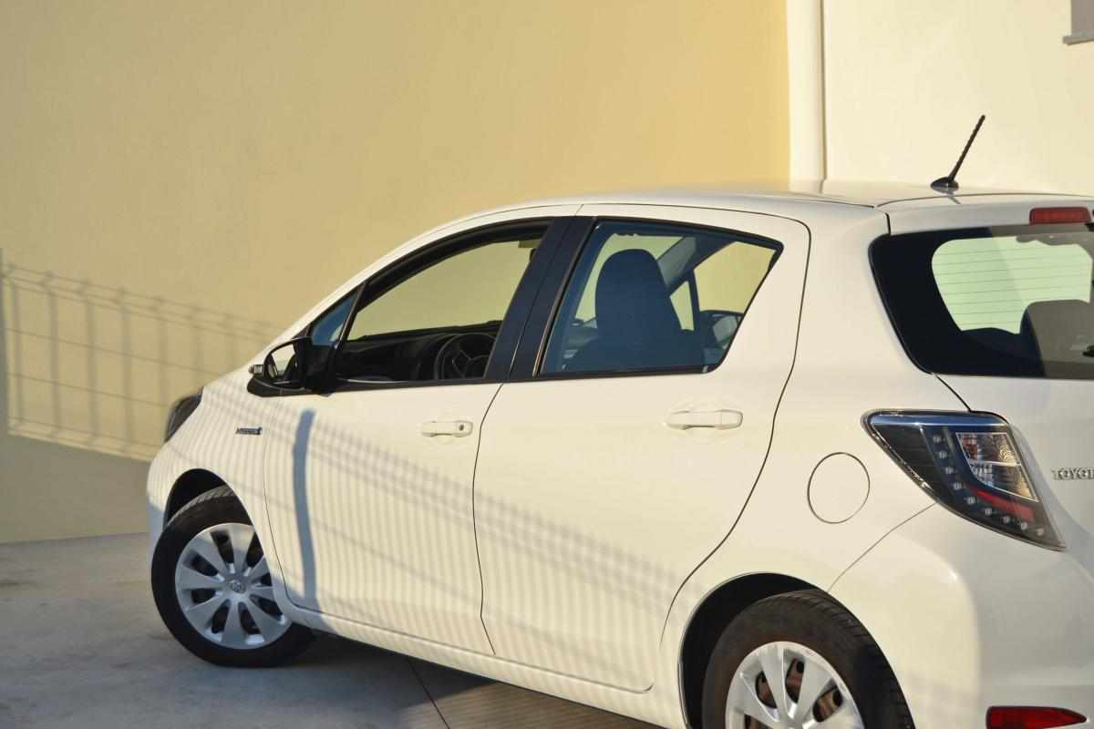 toyota-yaris-hybrid-2014-gasolina-1497cc