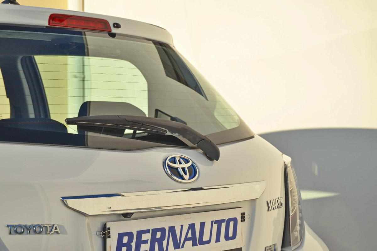 toyota-yaris-hybrid-2014-gasolina-1497cc