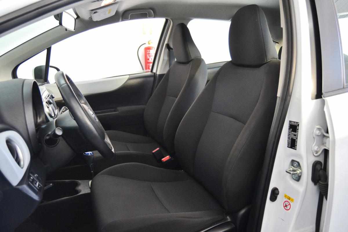 toyota-yaris-hybrid-2014-gasolina-1497cc