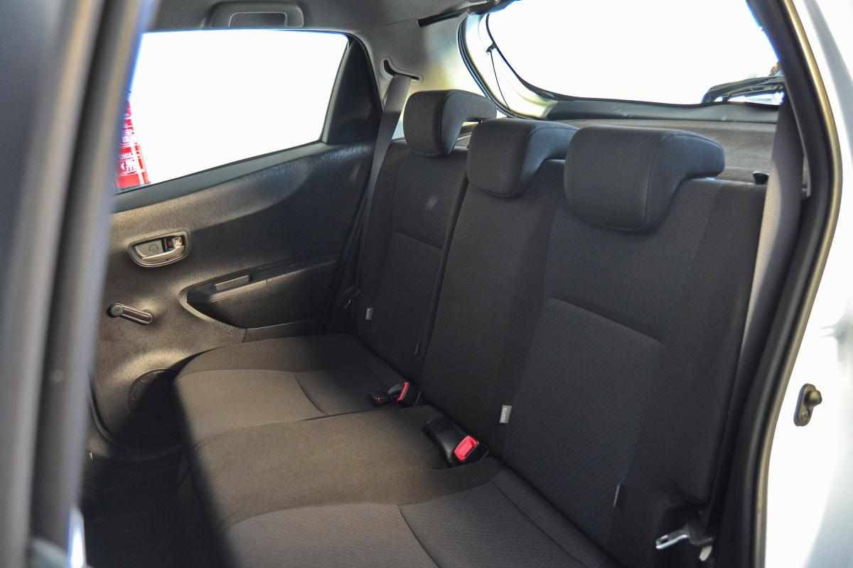toyota-yaris-hybrid-2014-gasolina-1497cc