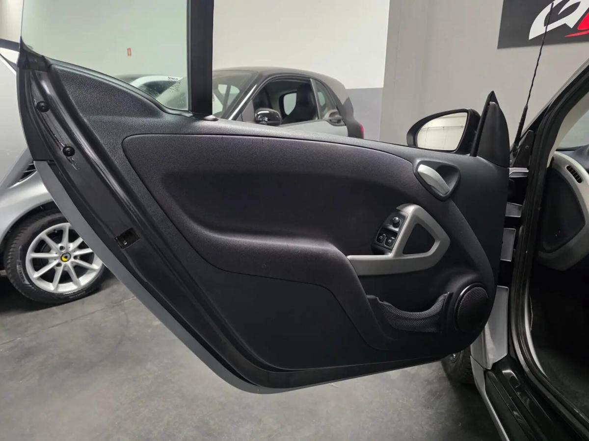 smart-fortwo-2011-gasolina-999cc