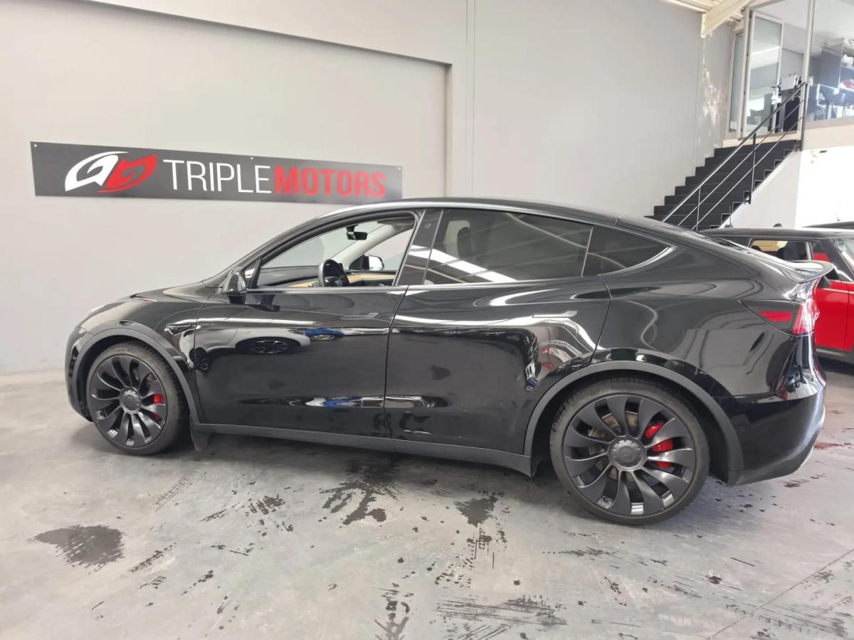 tesla-model-y-2022-eletrico-0cc