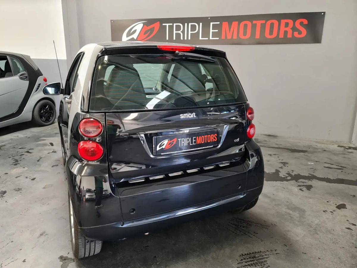 smart-fortwo-2011-diesel-799cc