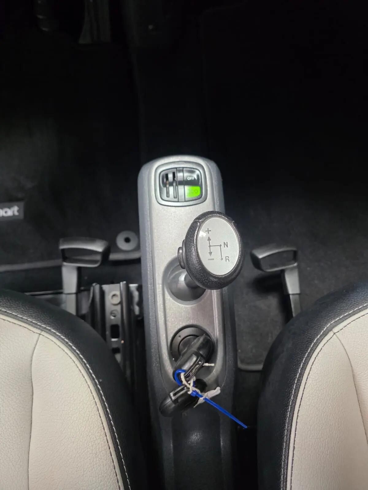 smart-fortwo-2012-gasolina-999cc