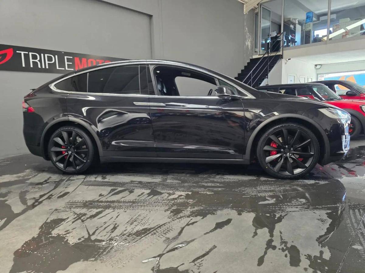 tesla-model-x-2016-eletrico-0cc