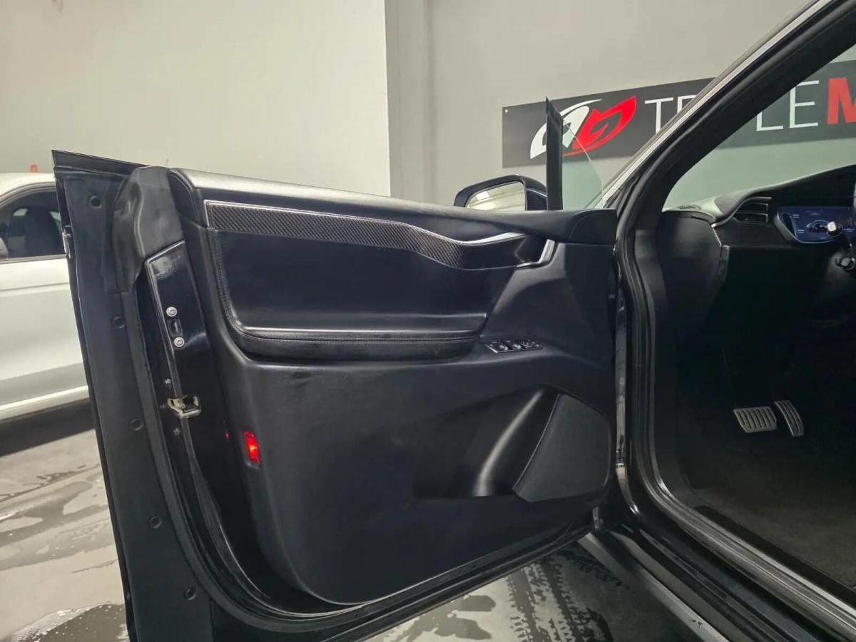 tesla-model-x-2016-eletrico-0cc