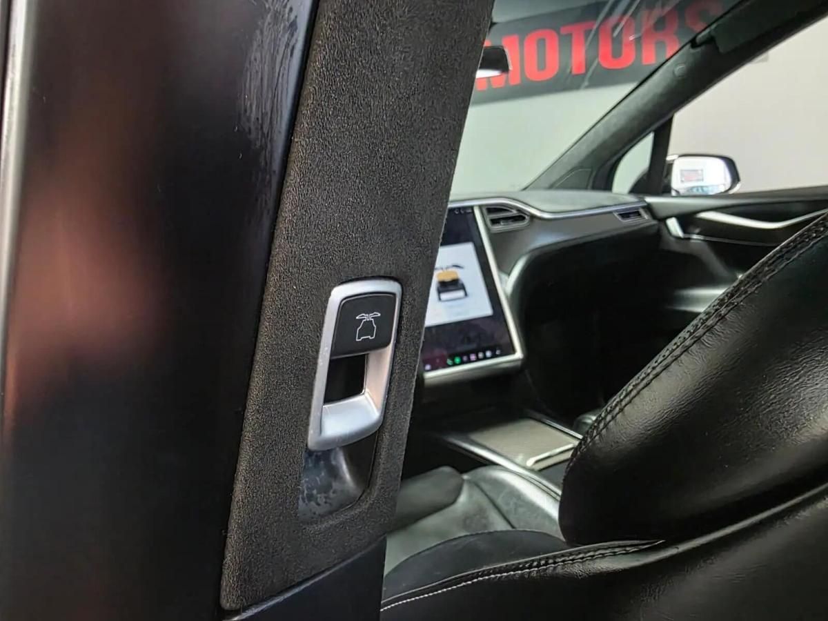 tesla-model-x-2016-eletrico-0cc