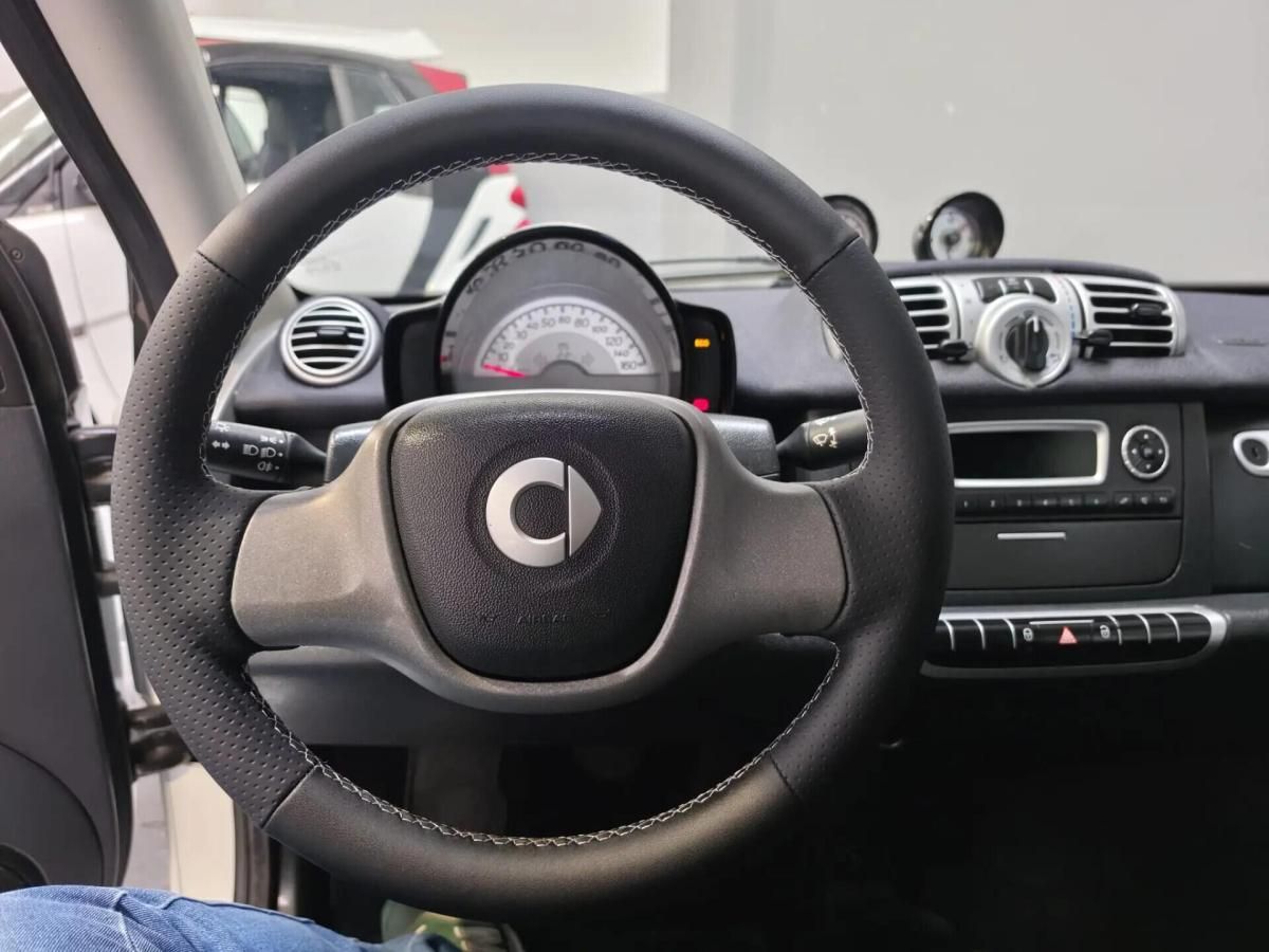 smart-fortwo-2011-gasolina-999cc