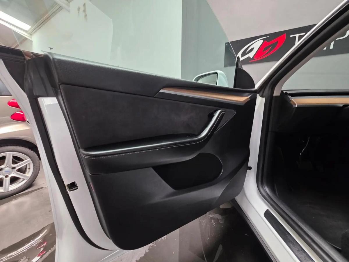 tesla-model-y-2022-eletrico-0cc