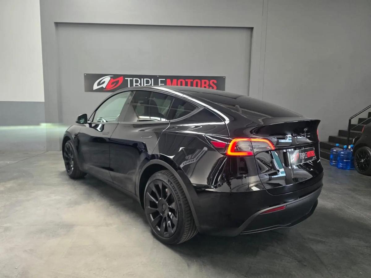 tesla-model-y-2023-eletrico-0cc