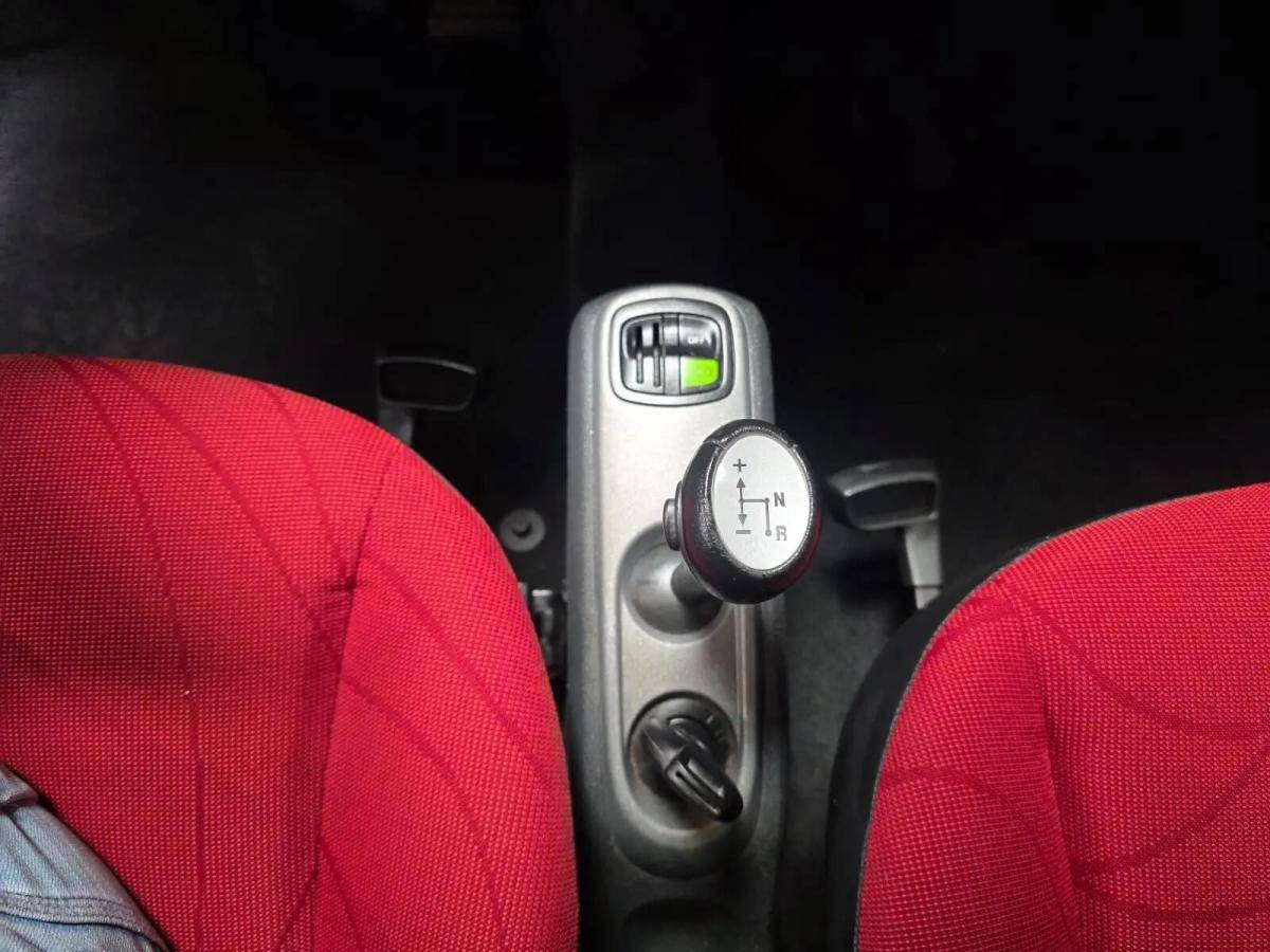 smart-fortwo-2012-gasolina-999cc