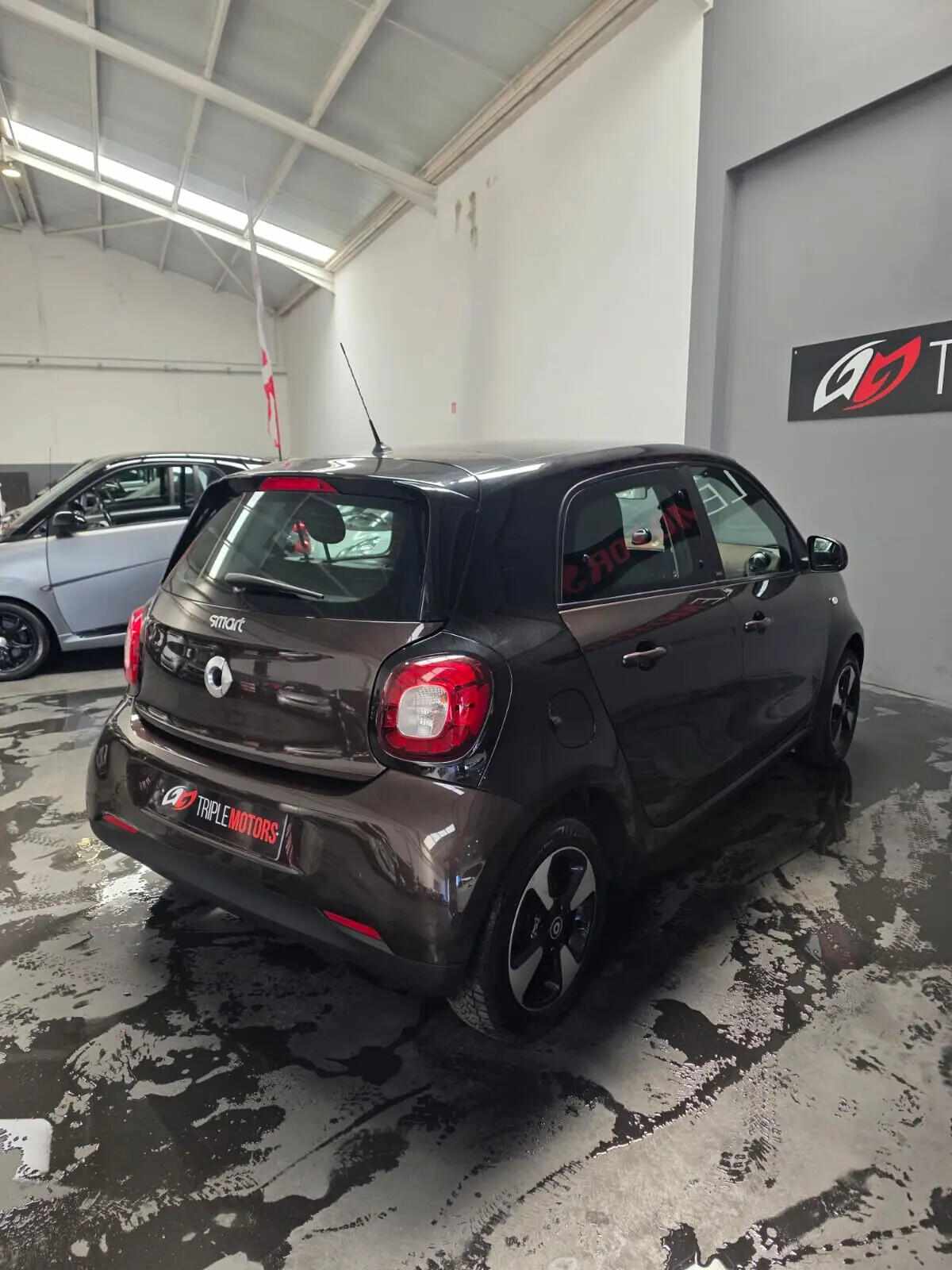 smart-forfour-2018-gasolina-898cc