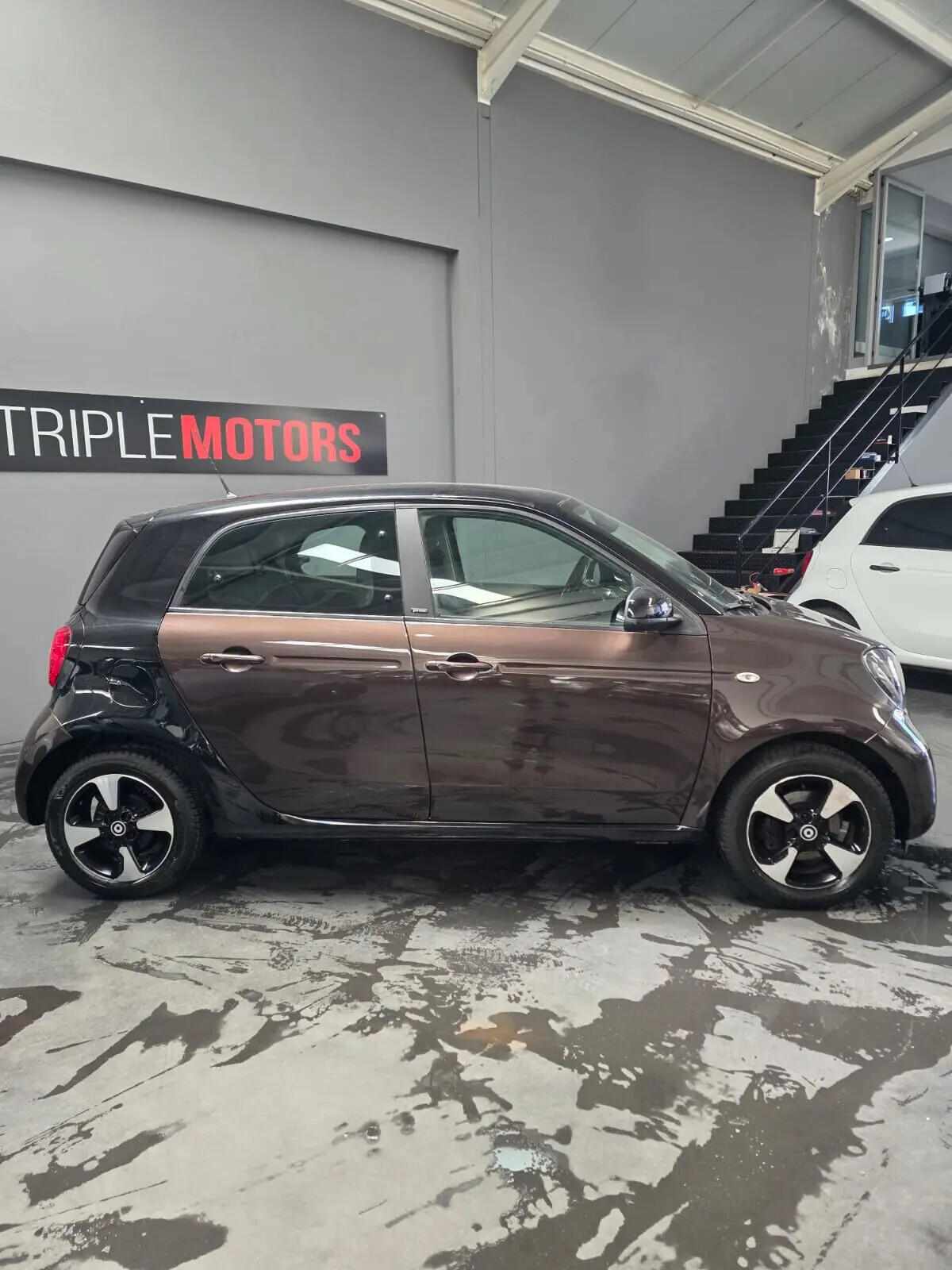 smart-forfour-2018-gasolina-898cc