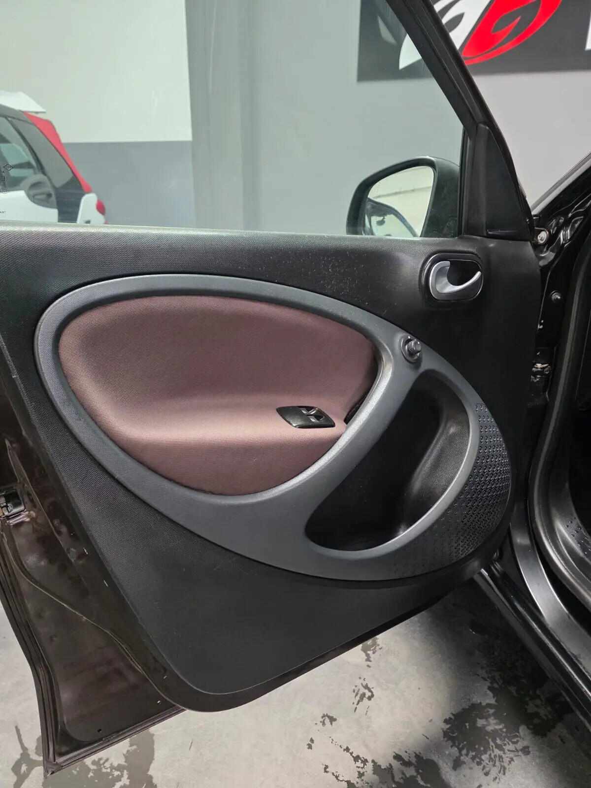 smart-forfour-2018-gasolina-898cc