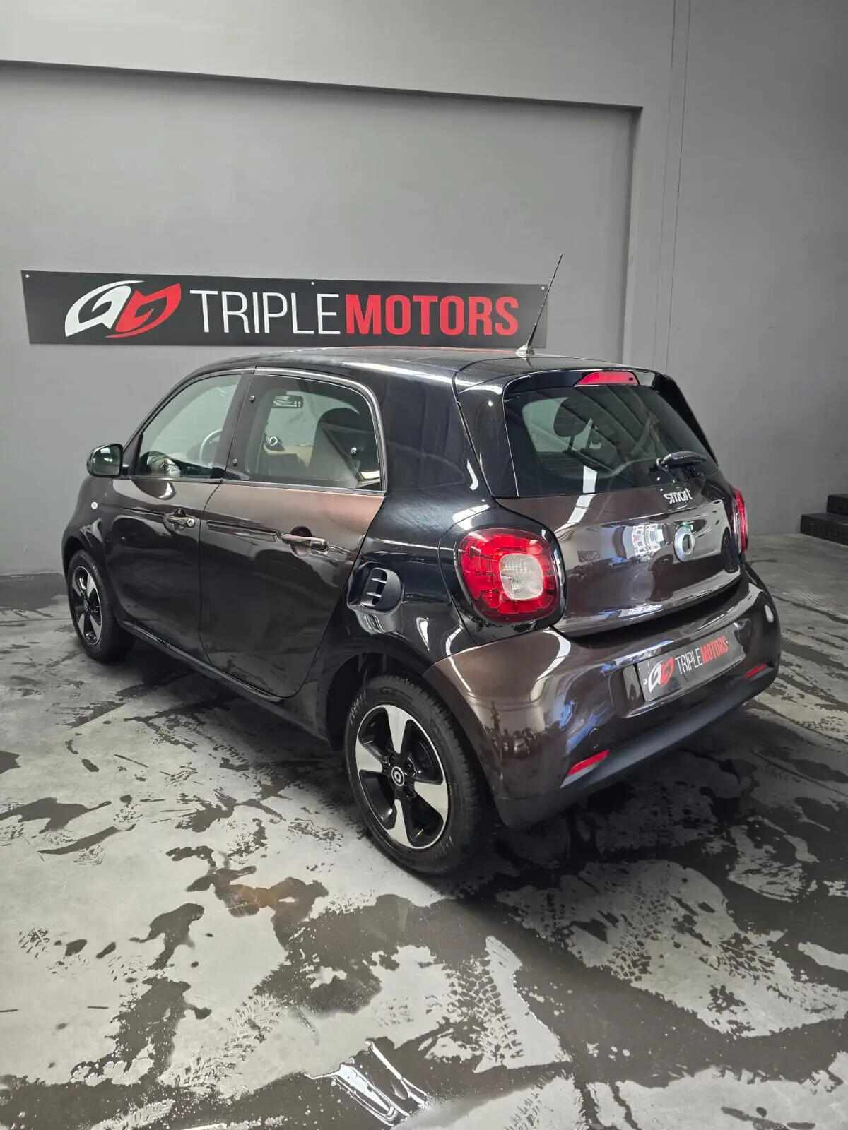 smart-forfour-2018-gasolina-898cc