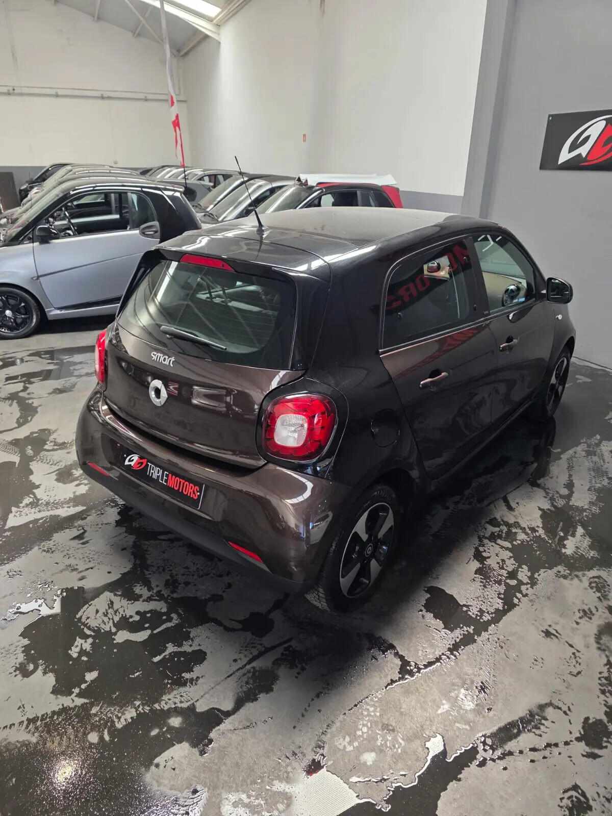 smart-forfour-2018-gasolina-898cc