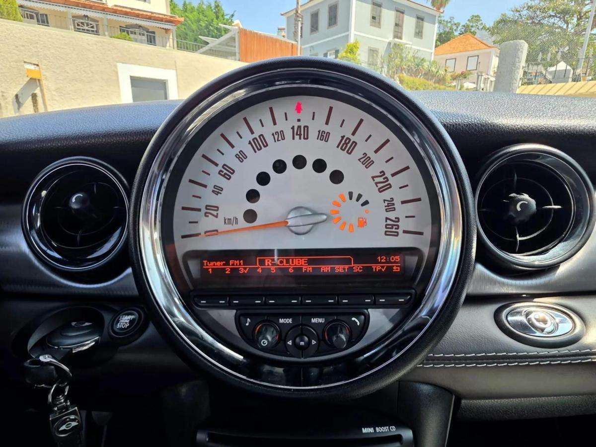mini-cabrio-2012-diesel-1598cc