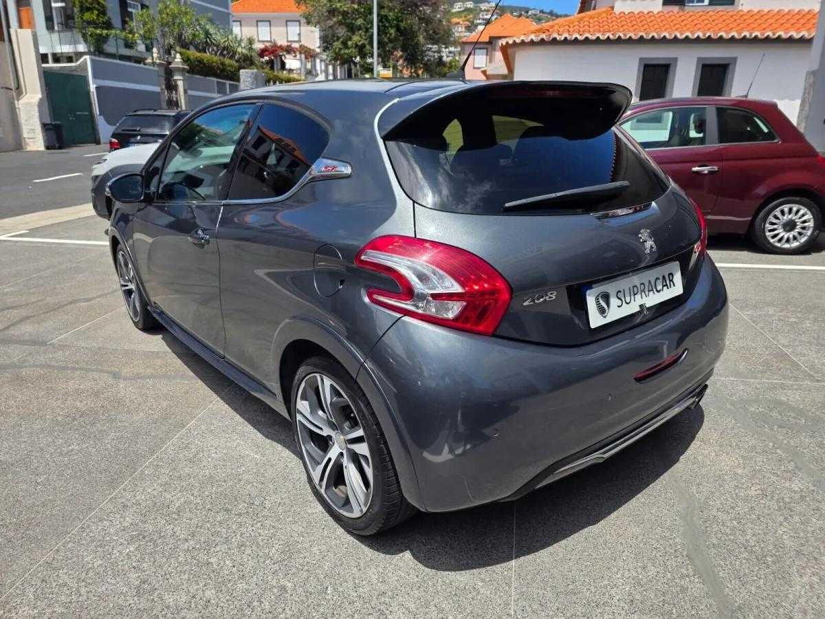 peugeot-208-2013-gasolina-1598cc