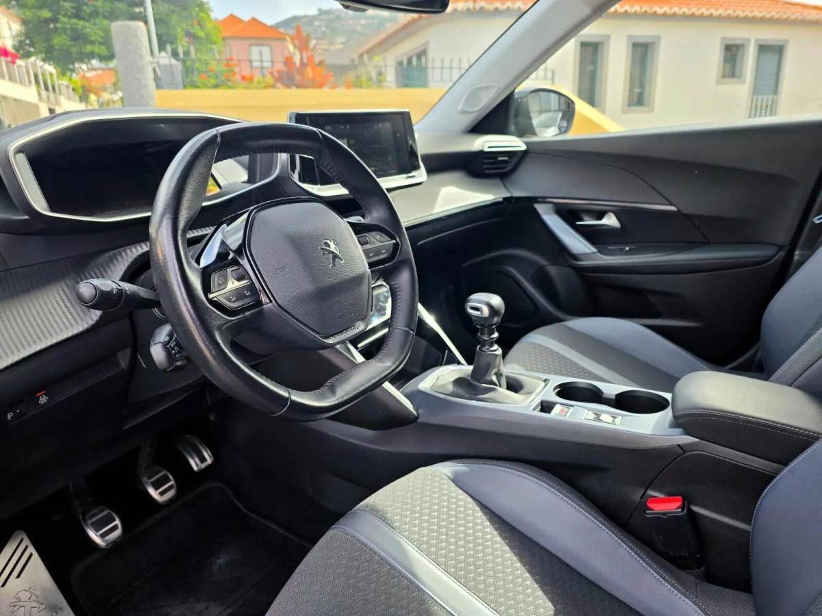peugeot-2008-2020-gasolina-1199cc