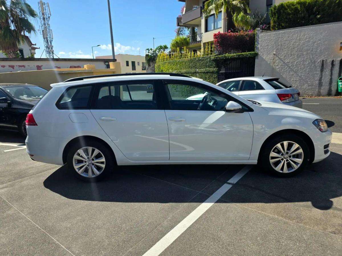 volkswagen-golf-2016-diesel-1598cc