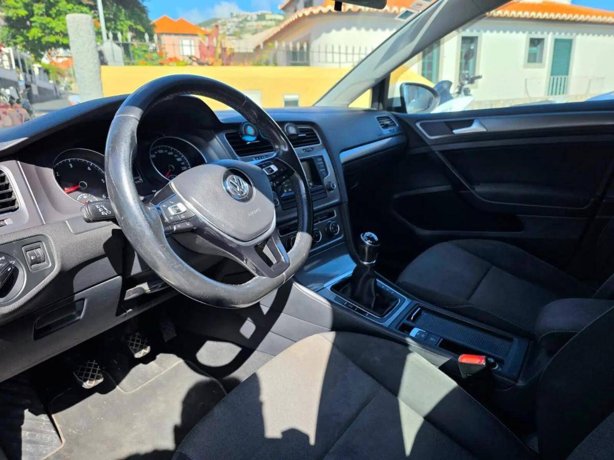 volkswagen-golf-2016-diesel-1598cc