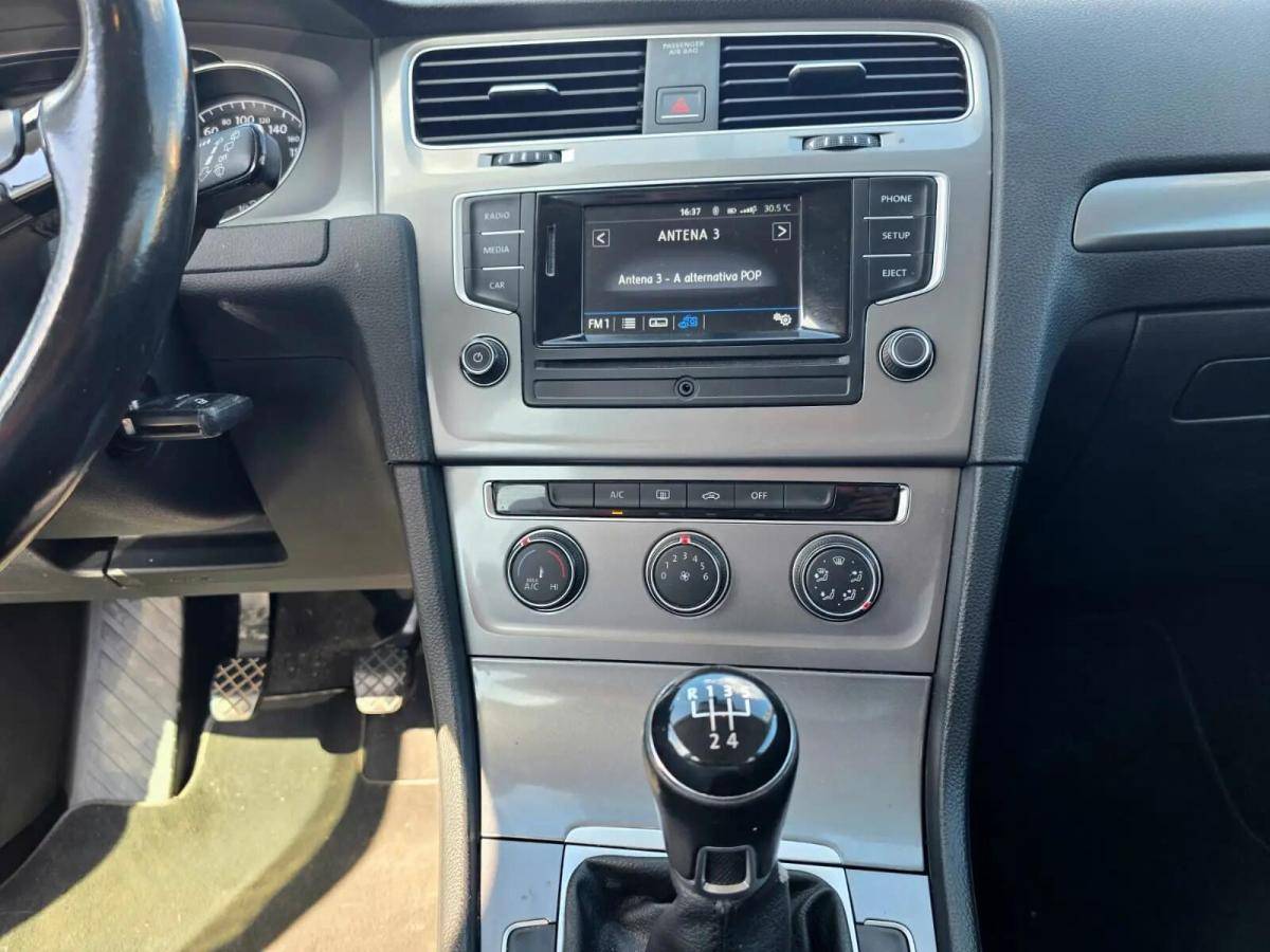 volkswagen-golf-2016-diesel-1598cc
