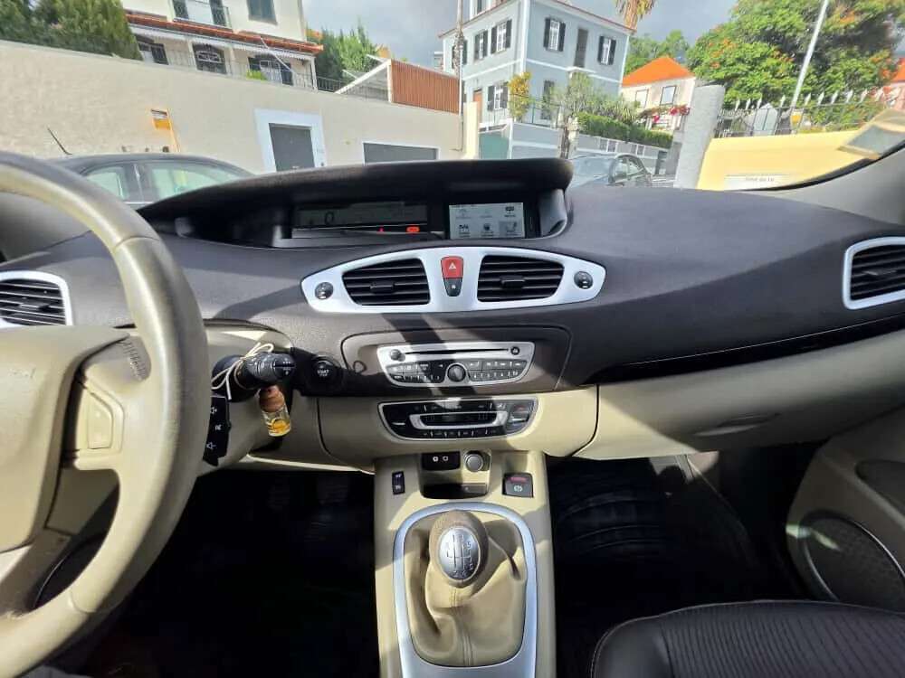 renault-grand-scenic-2010-diesel-1461cc