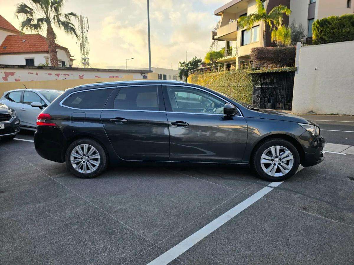 peugeot-308-2018-diesel-1499cc