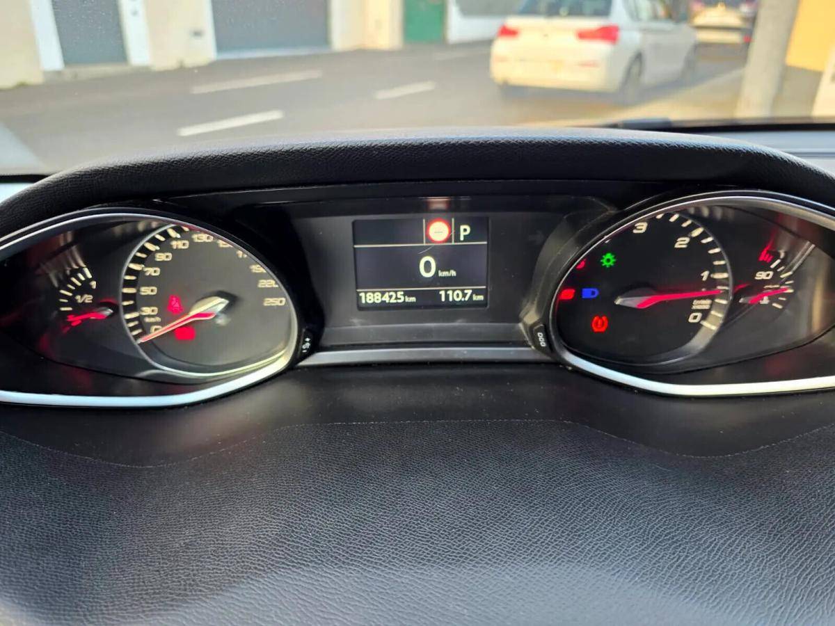 peugeot-308-2018-diesel-1499cc