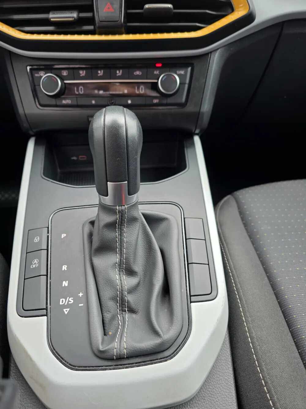 seat-arona-2024-gasolina-999cc