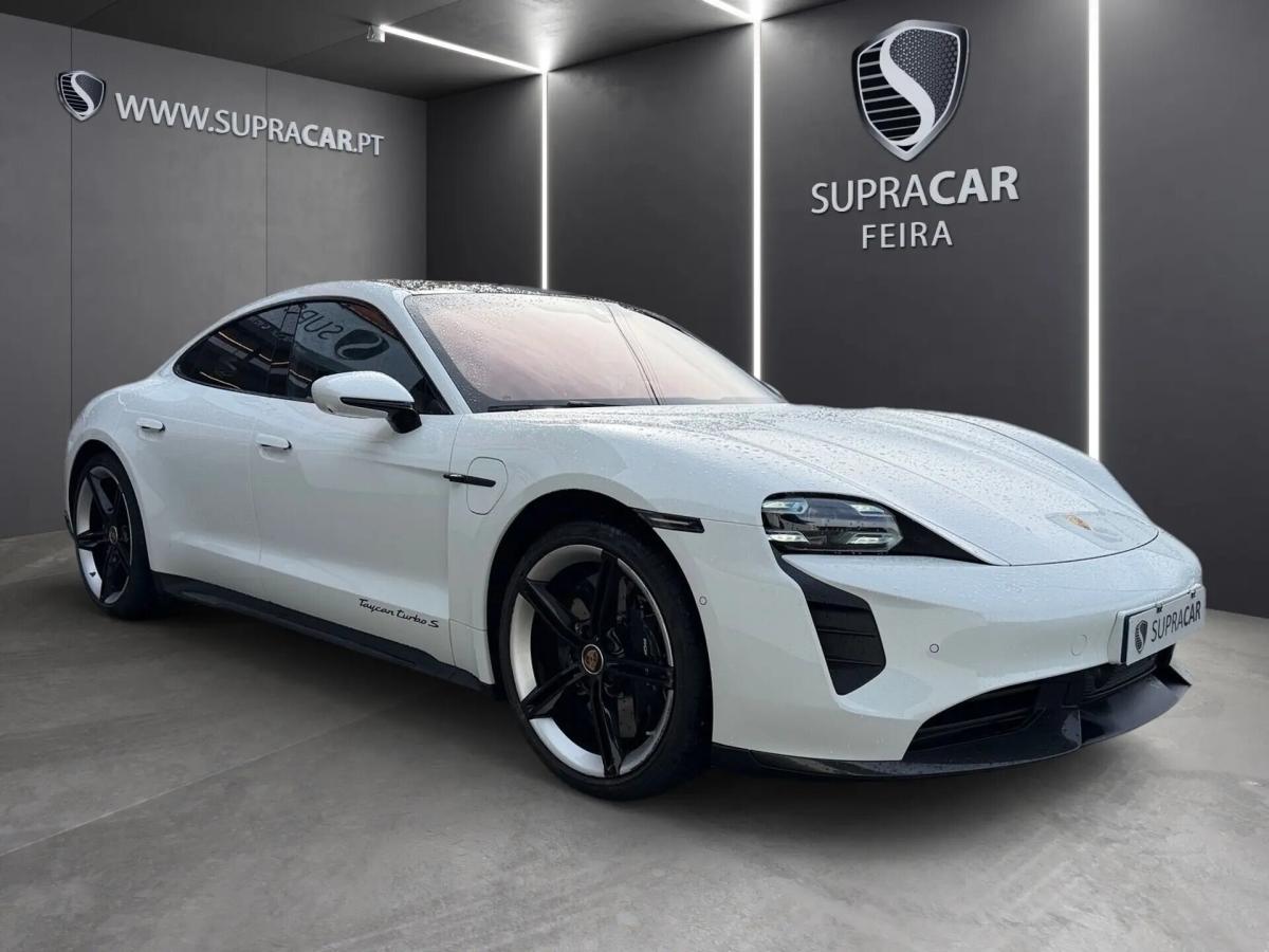 porsche-taycan-2020-eletrico-0cc