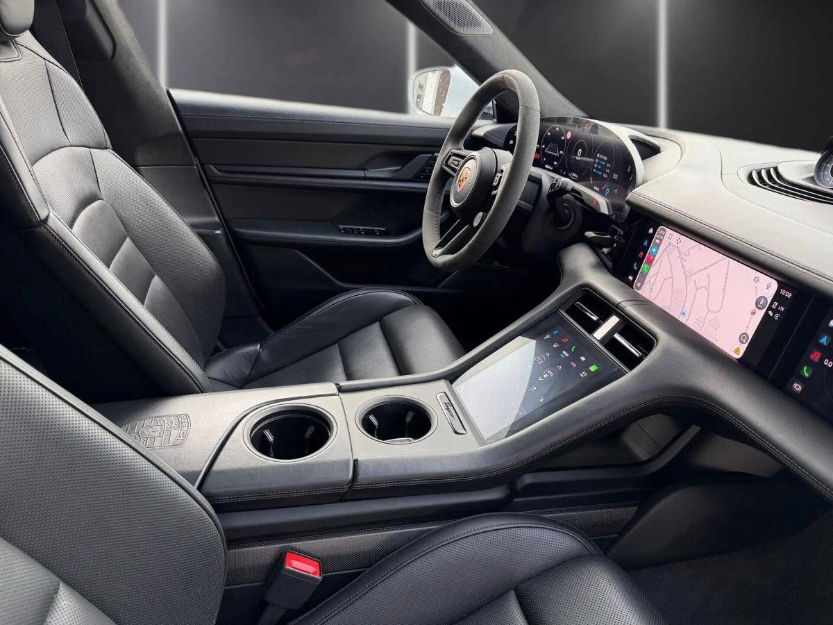 porsche-taycan-2020-eletrico-0cc