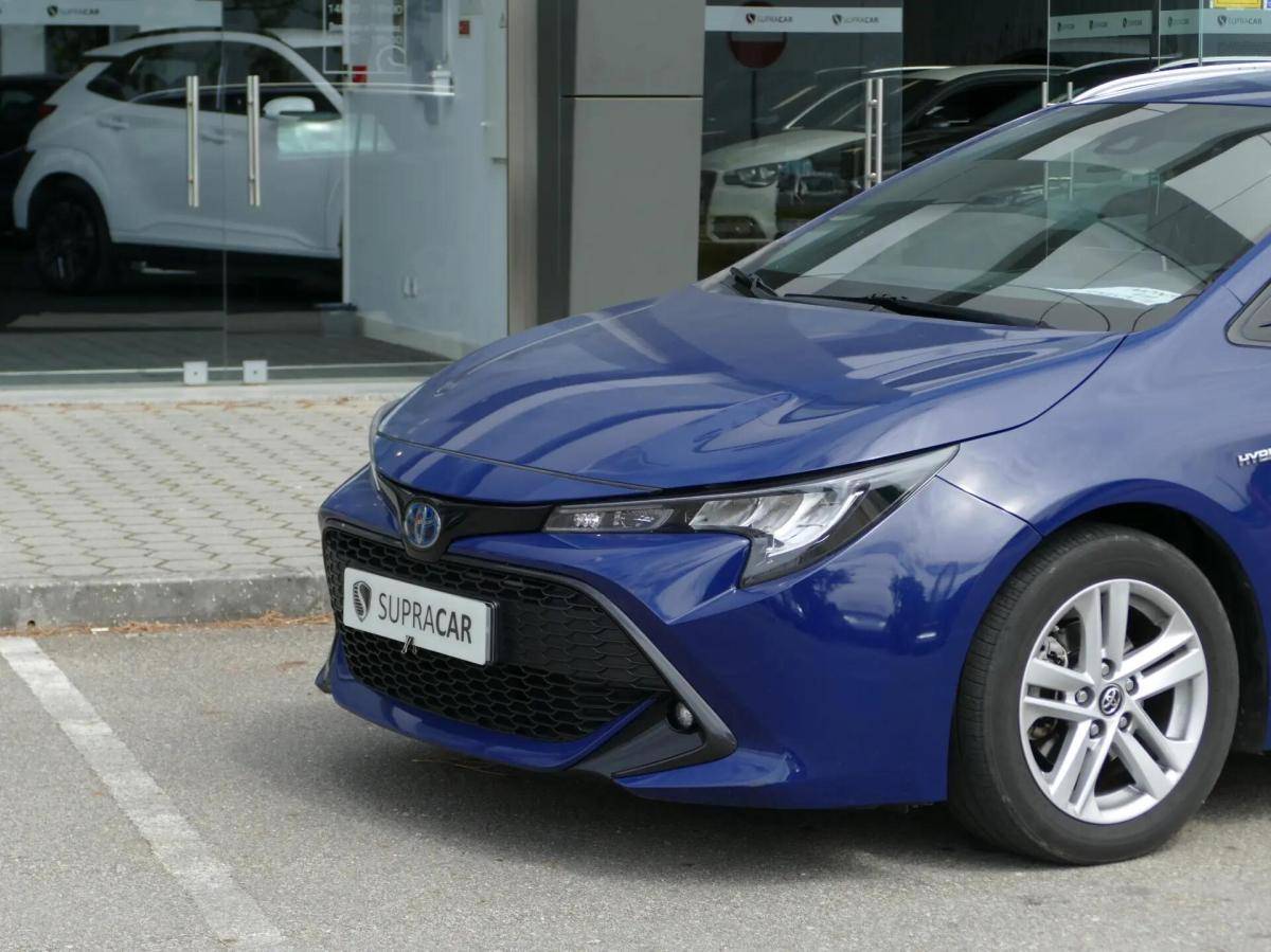 toyota-corolla-2019-hibrido-a-gasolina-1798cc