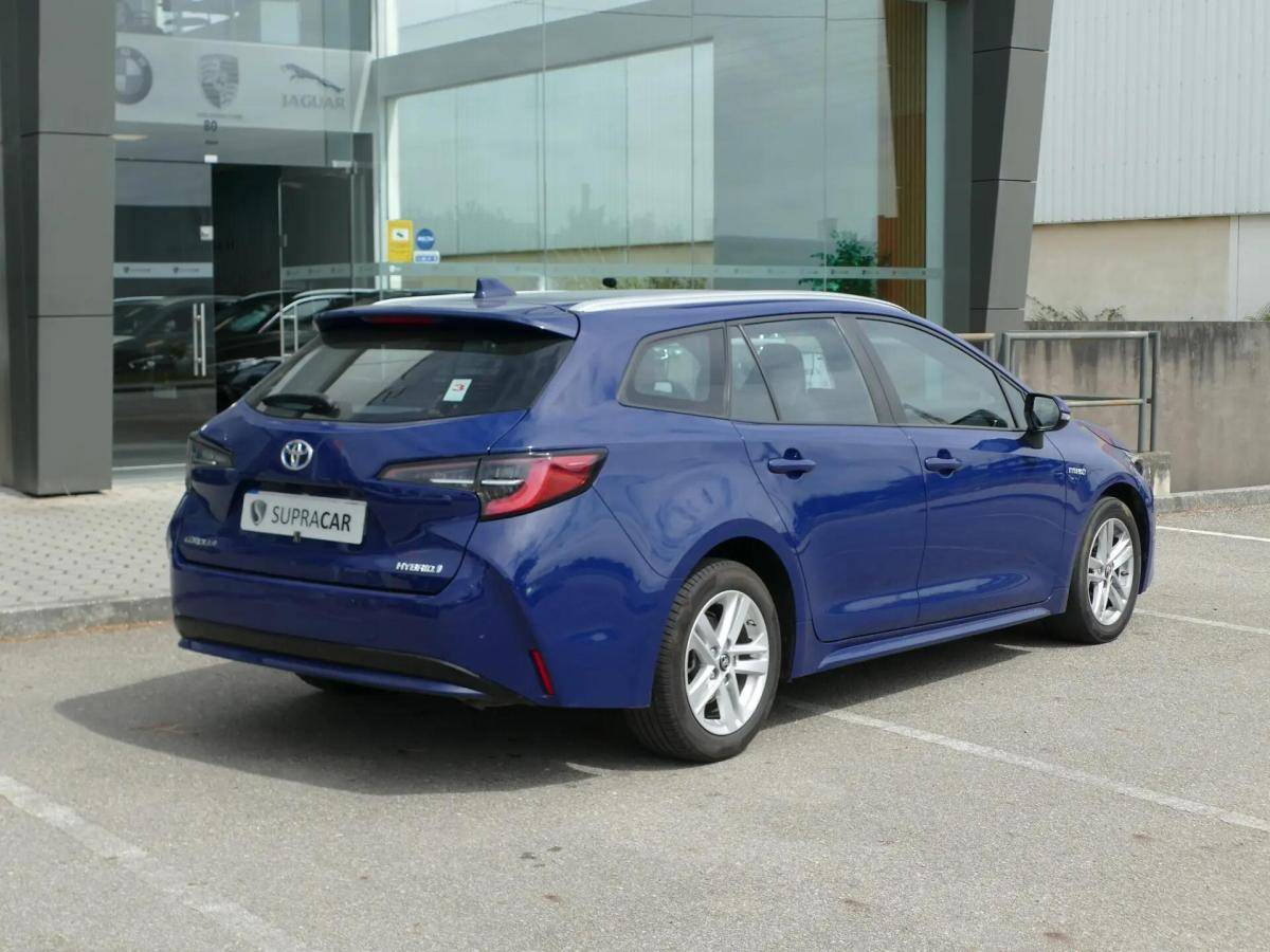 toyota-corolla-2019-hibrido-a-gasolina-1798cc