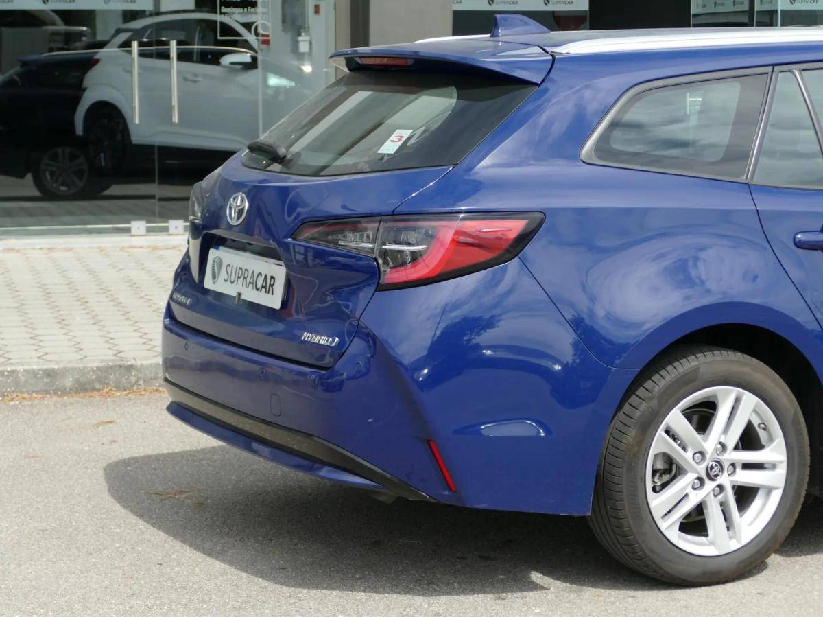 toyota-corolla-2019-hibrido-a-gasolina-1798cc