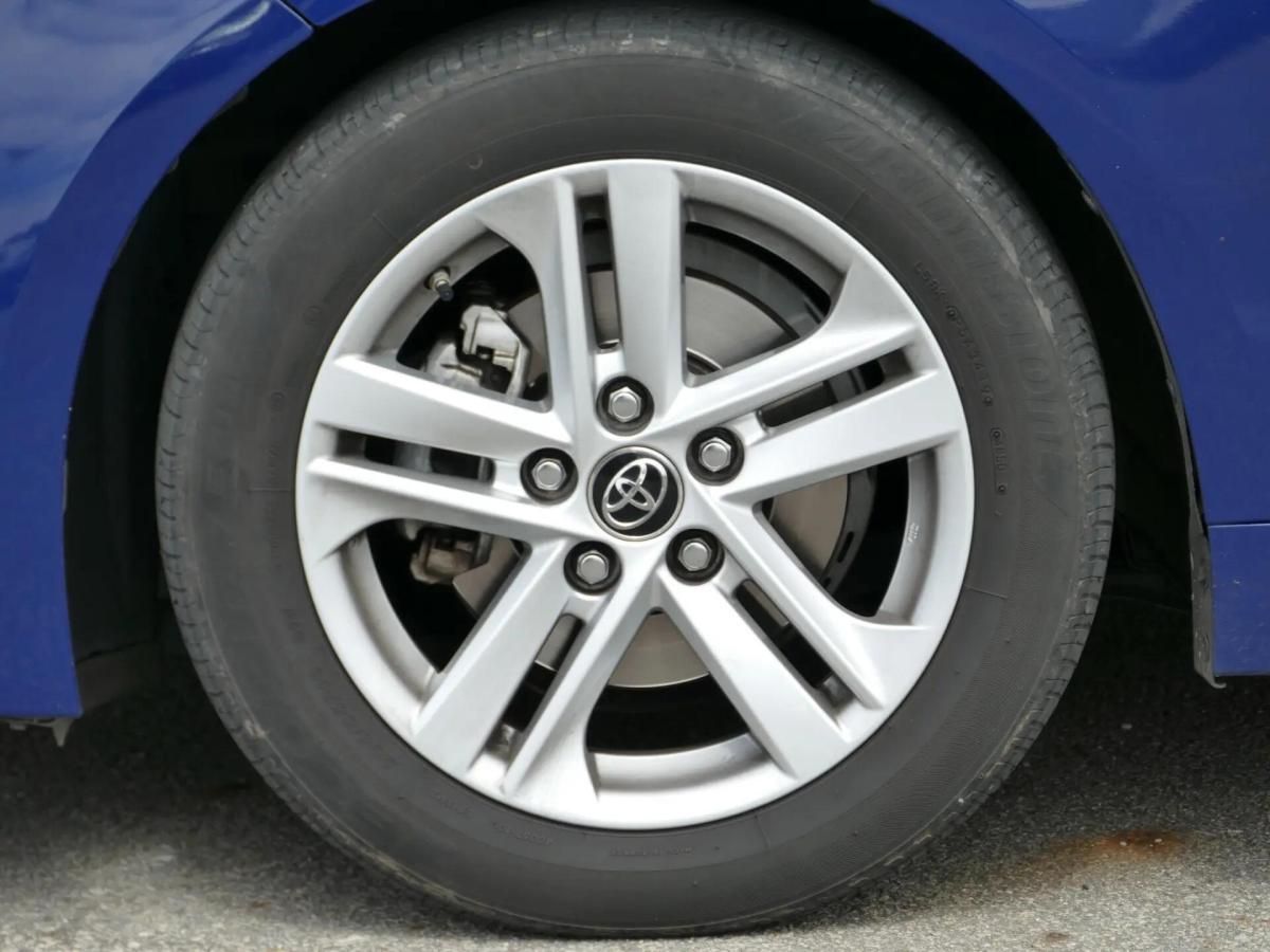 toyota-corolla-2019-hibrido-a-gasolina-1798cc