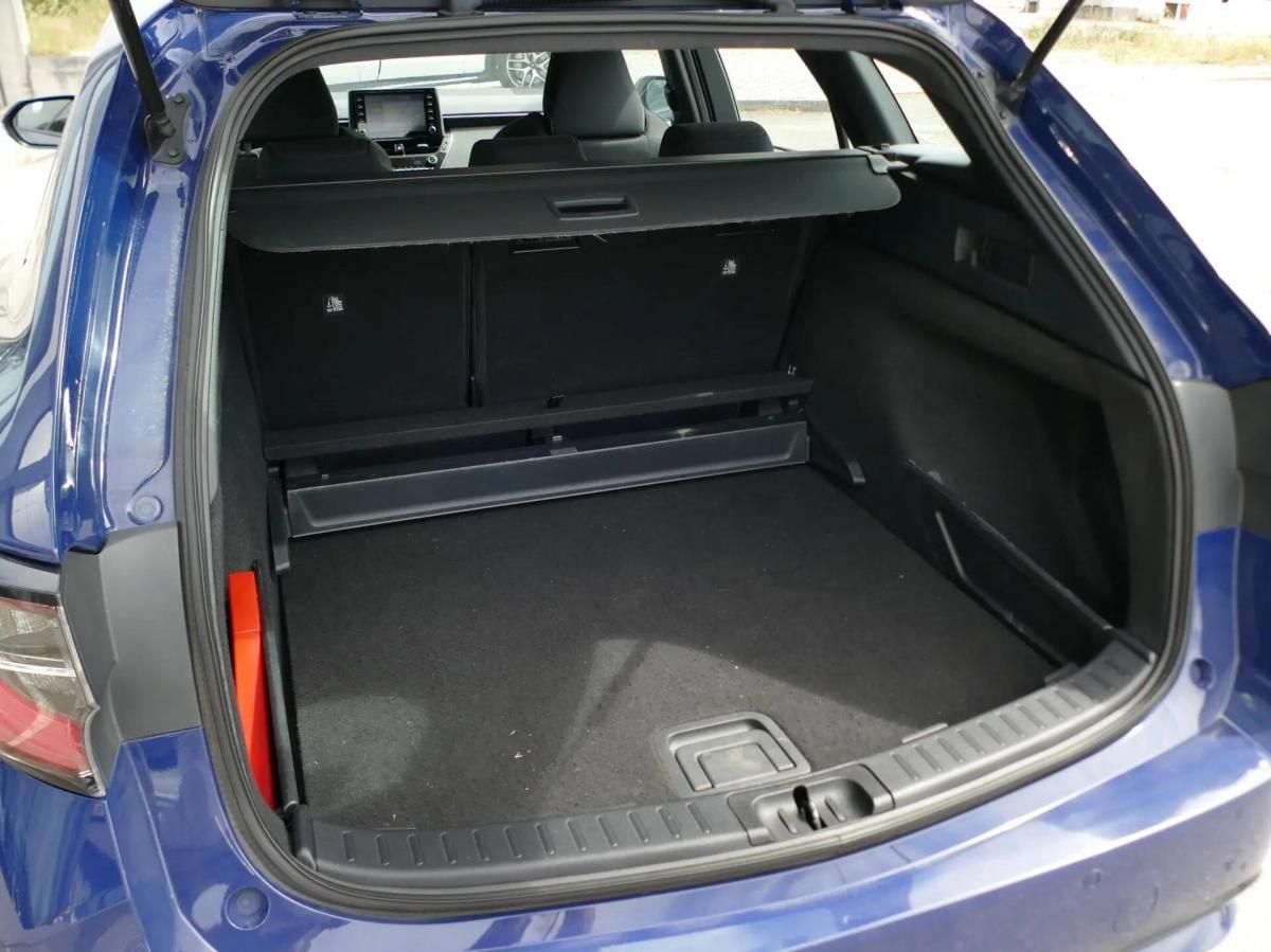 toyota-corolla-2019-hibrido-a-gasolina-1798cc