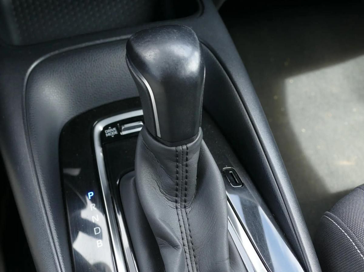 toyota-corolla-2019-hibrido-a-gasolina-1798cc