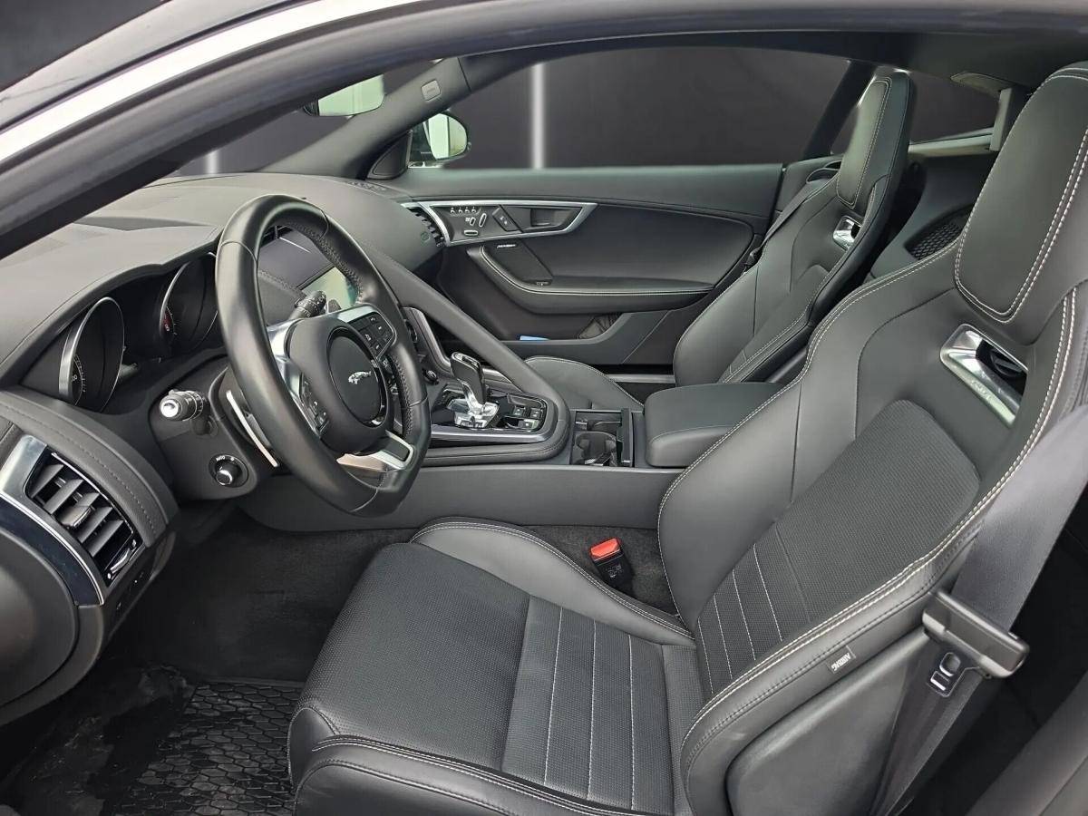 jaguar-f-type-2019-gasolina-1997cc